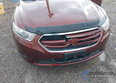 2015 Ford Taurus Limited z USA, uszkodzony, nr VIN 1FAHP2J87FG125758